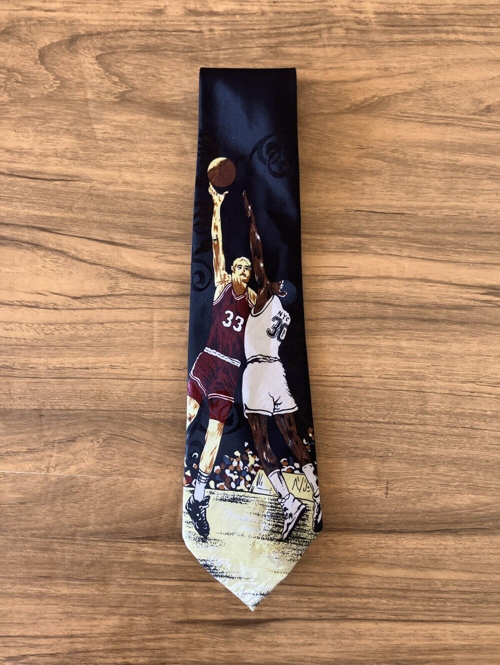 Ruby Vintage Men’s Tie Basketball